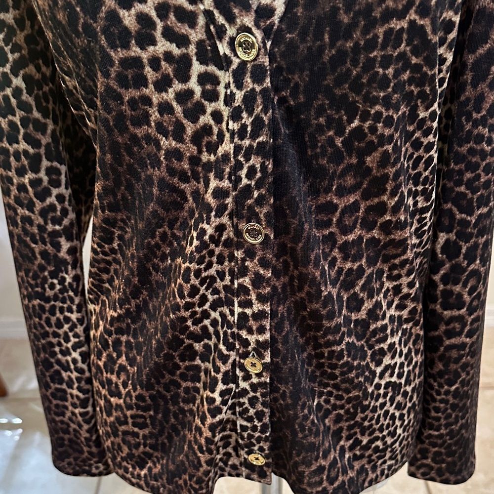 Michael Kors Leopard Print Button Down Cardigan w/Gold Buttons Size Medium - Picture 8 of 12